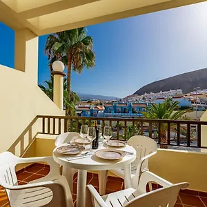 https://labranda-apartamentos-reveron-los-cristianos.tenerifehoteles.net