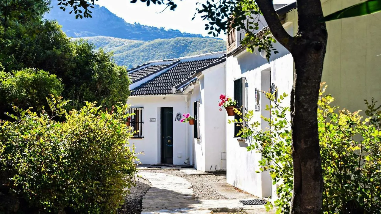 Casas Rurales Los Algarrobales El Gastor 3*,